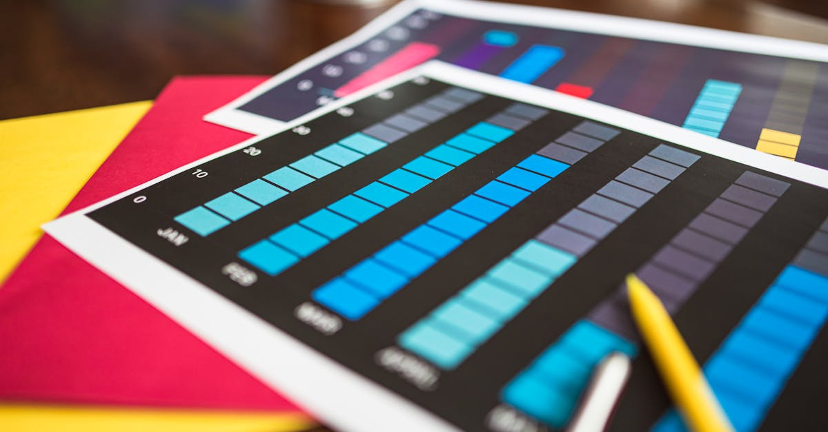 Comparative Analysis of Neenah Astrobrights and Hammermill Cardstock